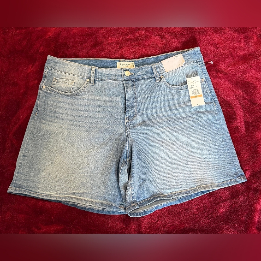 NWT JESSICA SIMPSON JEAN SHORT Size 16/33